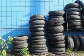 Bunch of recycled tires - How to make a low-cost ottoman with a recycled tire
