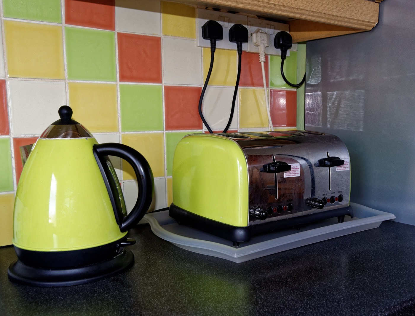 Be Good to Your Gadgets: 5 Tips for Home Appliance Repair
