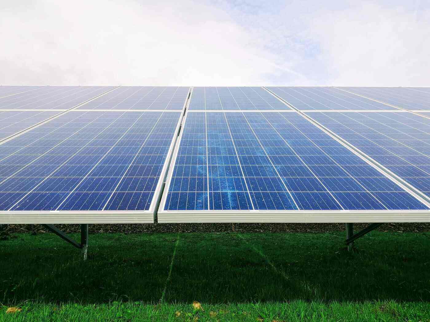 ground mounted solar panels - a guide to solar power - the best alternative to fossil fuels