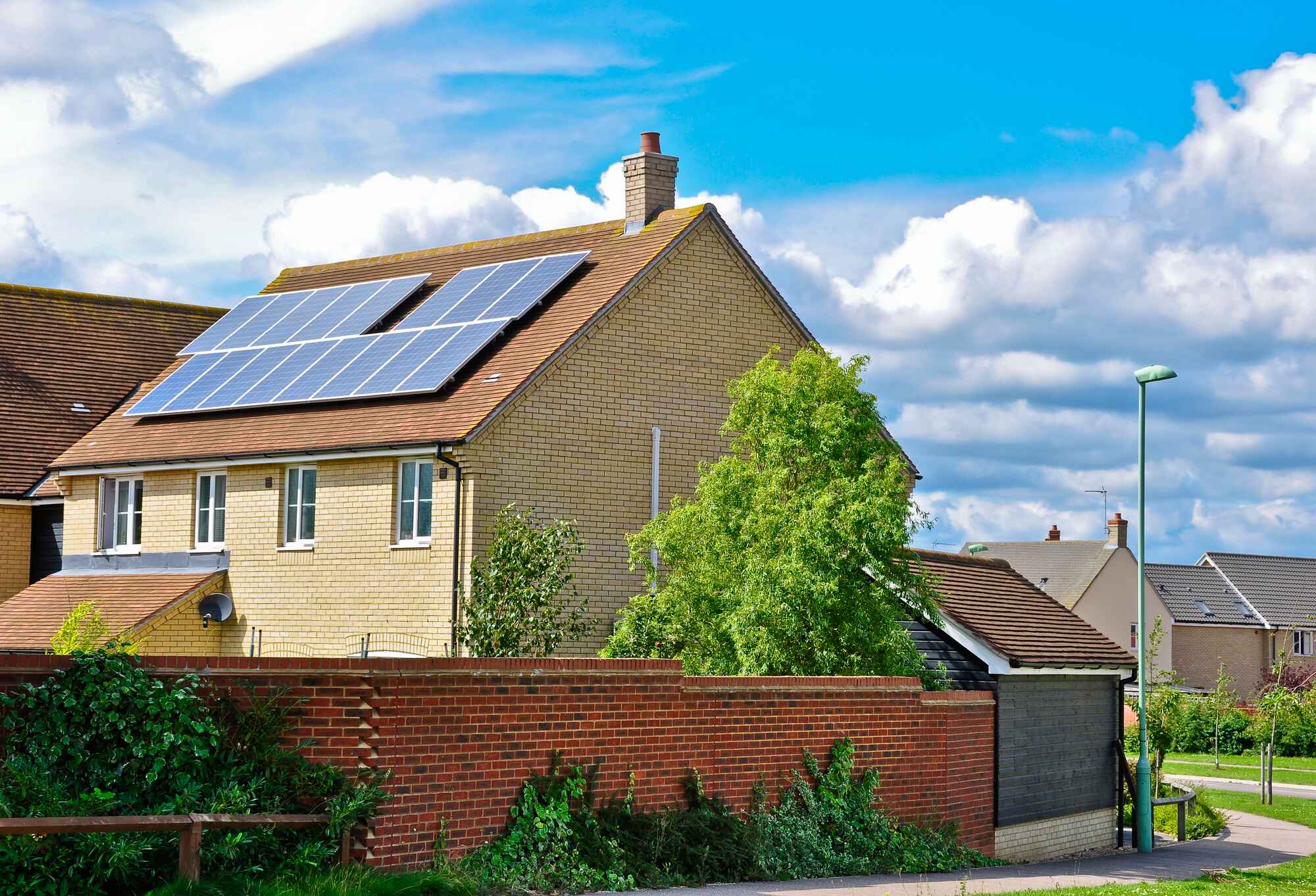 The Ultimate Guide to Building Your Green Dream Home in 2025